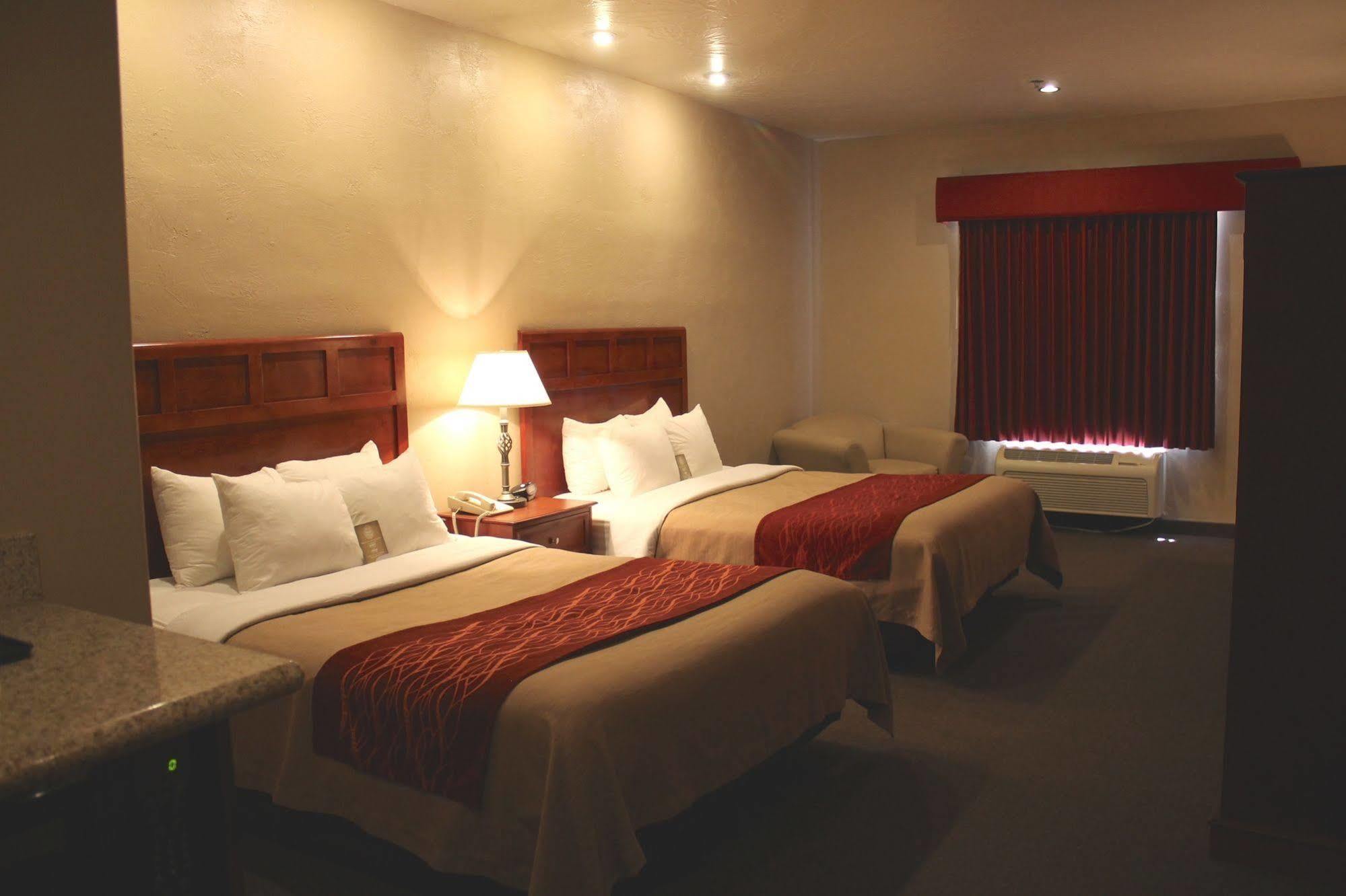 Comfort Inn At Convention Center Saint George Экстерьер фото